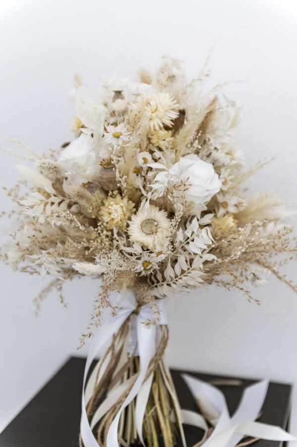 brautstrauss trockenblumen