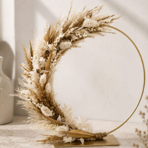 Flower Hoop auf Fuß "pampas meets ruscus"
