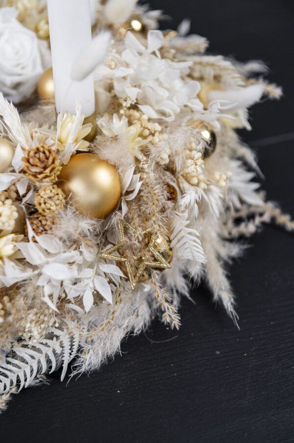 adventskranz aus trockenblumen