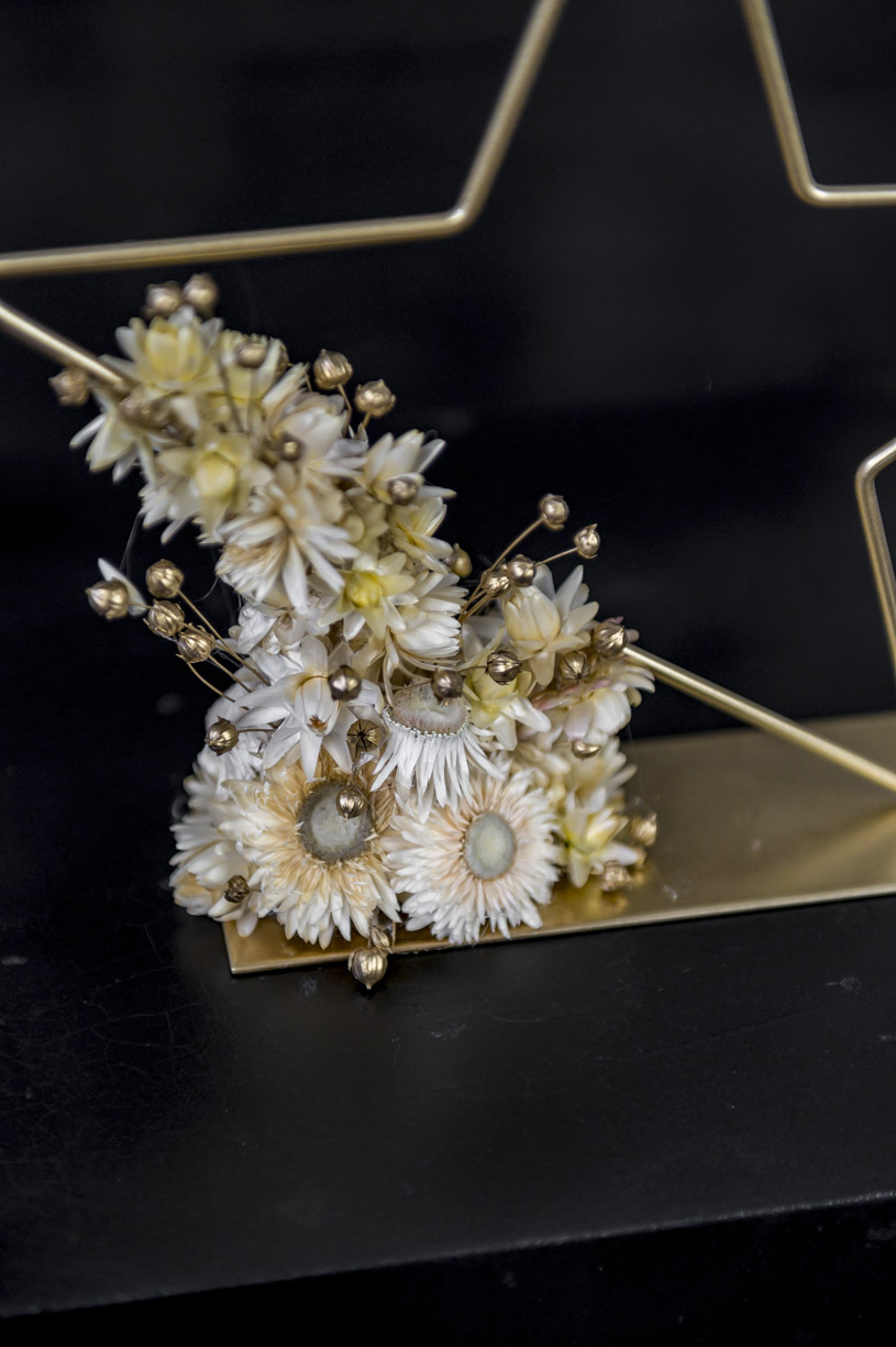 Trockenblumen - Trockenblumenstrauß - Pampasgras - Metallstern mit Trockenblumen "golden xmas - solo" – Bild 2