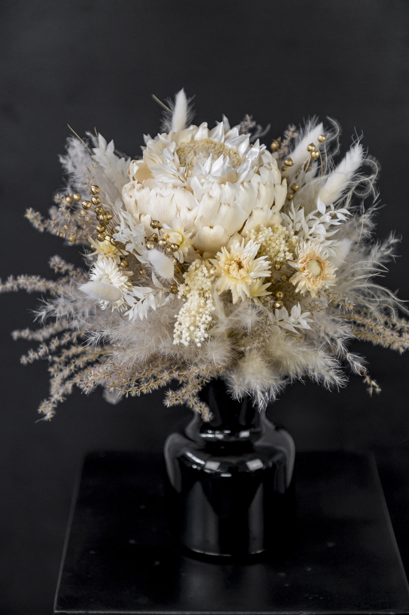 Trockenblumen - Trockenblumenstrauß - Pampasgras - Trockenblumenstrauß "gold'n artichoke xmas"