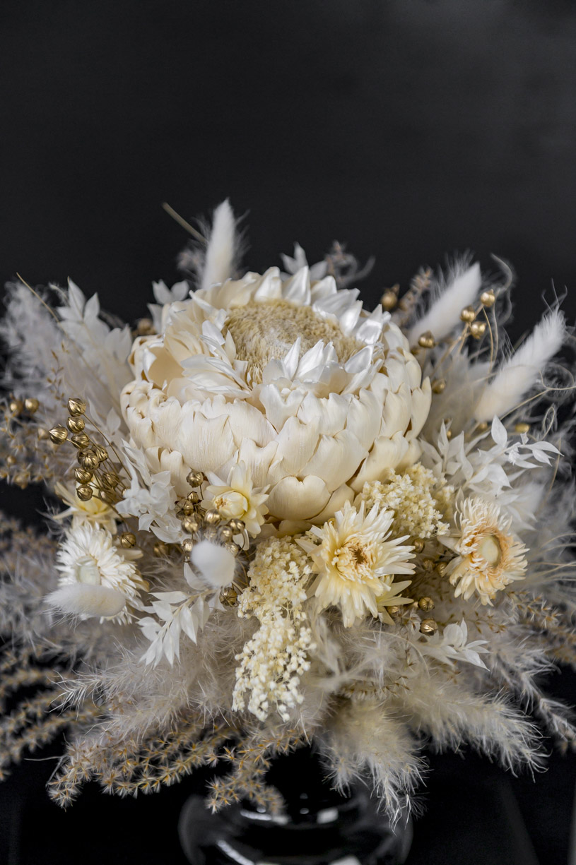 Trockenblumen - Trockenblumenstrauß - Pampasgras - Trockenblumenstrauß "gold'n artichoke xmas" – Bild 3
