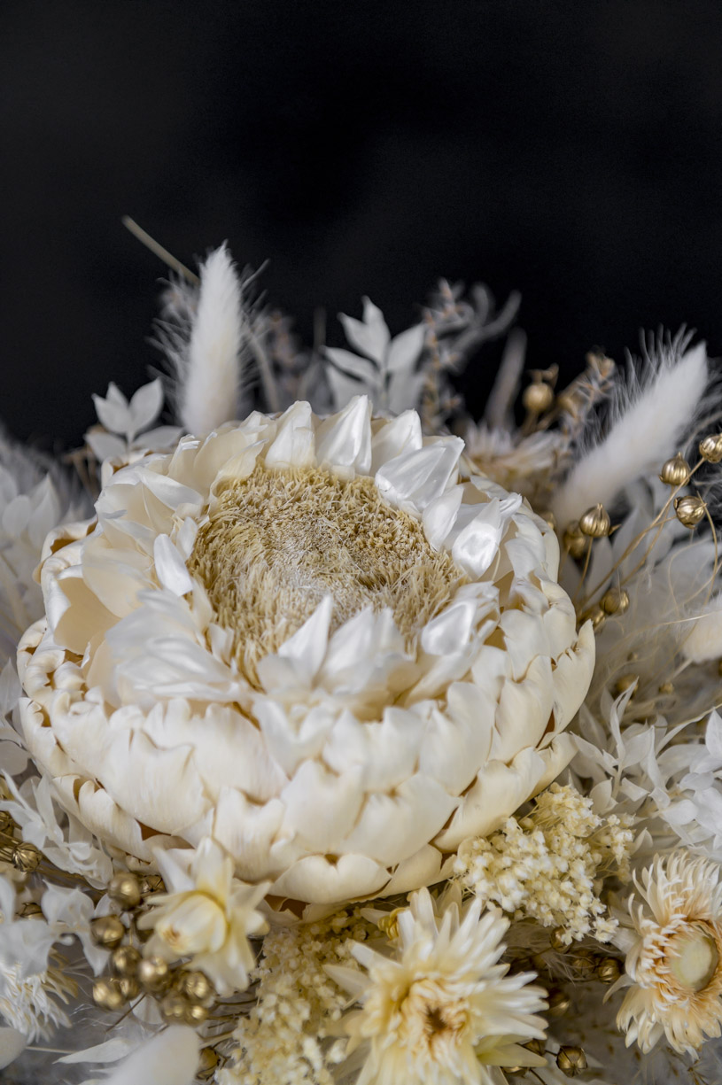 Trockenblumen - Trockenblumenstrauß - Pampasgras - Trockenblumenstrauß "gold'n artichoke xmas" – Bild 4