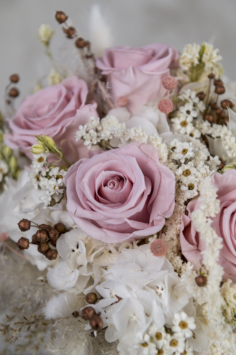 Trockenblumen - Trockenblumenstrauß - Pampasgras - abfließender Brautstrauss aus Trockenblumen "vintage LOVE" – Bild 4